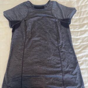 lululemon athletica Gray Short Sleeve Tee